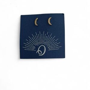 Gold Crescent Moon Stud Earrings - Dainty Women’s Jewelry